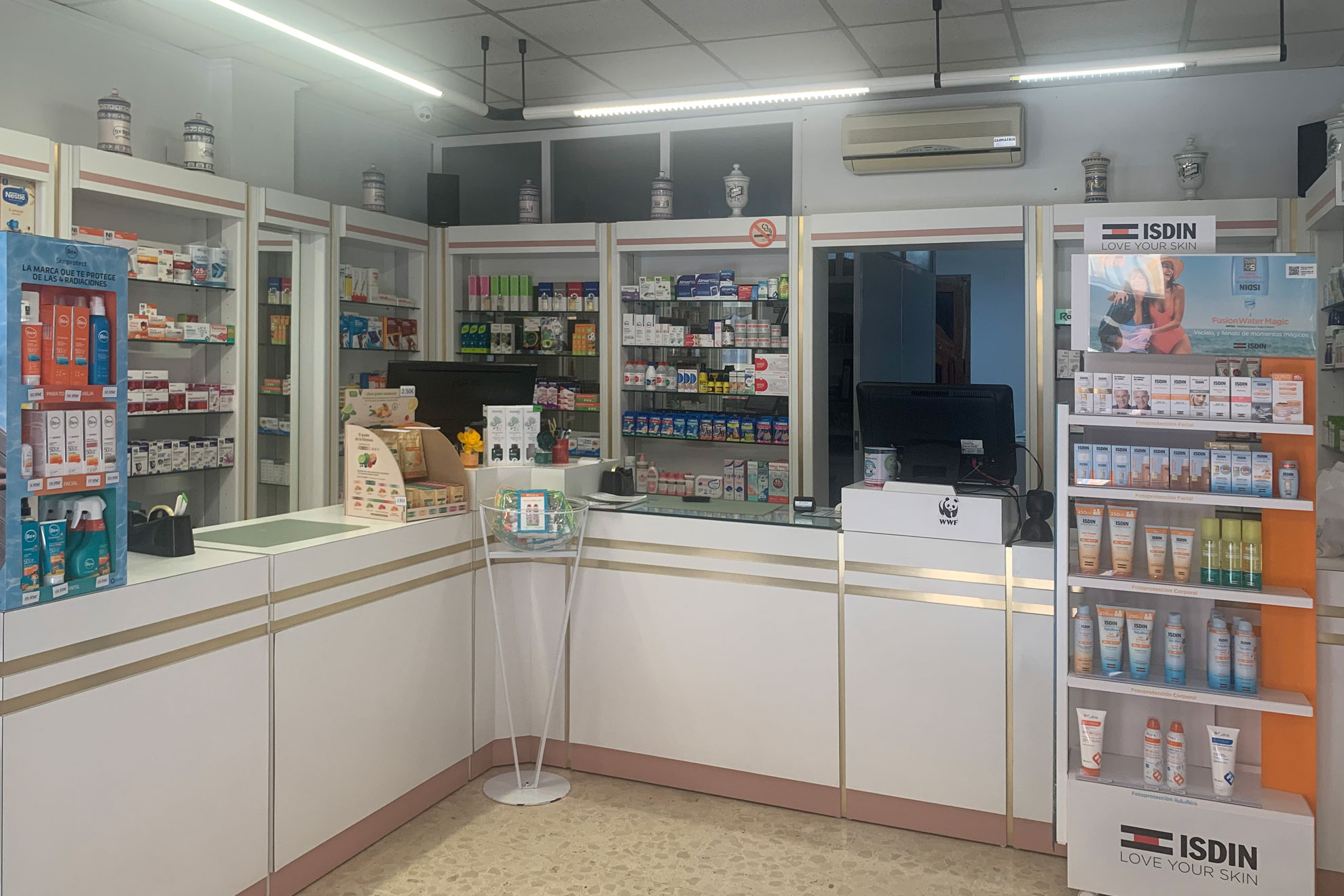 Foto fachada de farmacia de Ròtova en Valencia, farmacia Francisco Sastre Ferrer